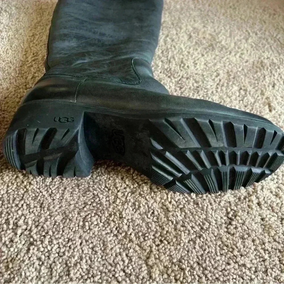 UGG Broome II boot size 7 gray euc - Picture 3 of 7